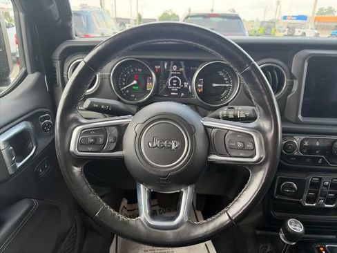 Used 2023 Jeep Wrangler Unlimited Sahara w/ Cold Weather Group AWD/4WD image 15