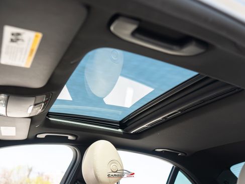 Used 2019 Mercedes-Benz C 300 Sedan image 33