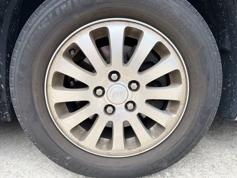 Used 2008 Buick Lucerne CX FWD image 12