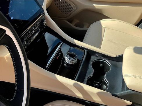 New 2025 Jeep Grand Cherokee L Limited w/ Luxury Tech Group II RWD image 9