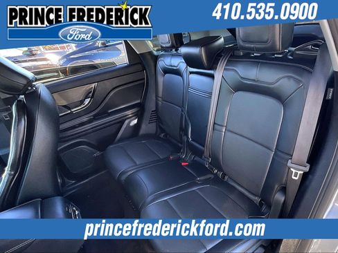 Used 2022 Lincoln Corsair AWD w/ Premium Package image 24