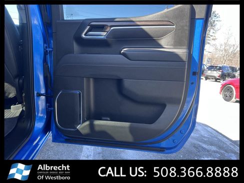 Used 2025 Chevrolet Silverado 1500 LT Trail Boss w/ Convenience Package II image 19