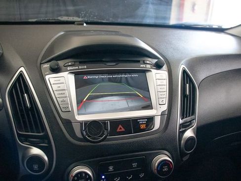 Used 2010 Hyundai Tucson GLS w/ Navigation Pkg 3 image 33