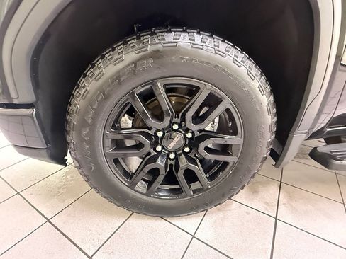 Certified 2023 GMC Sierra 1500 Pro w/ Graphite Edition image 12