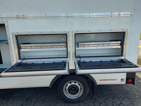 New 2025 Ford Transit 350 image 10