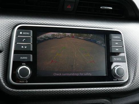 Used 2019 Nissan Kicks SV FWD image 27