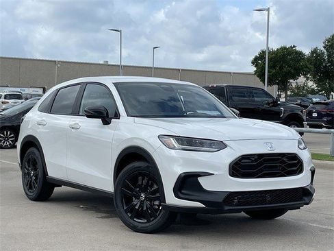 New 2026 Honda HR-V Sport image 2