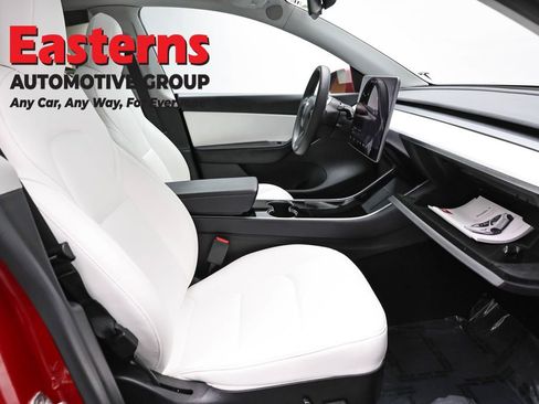 Used 2021 Tesla Model Y Long Range image 19