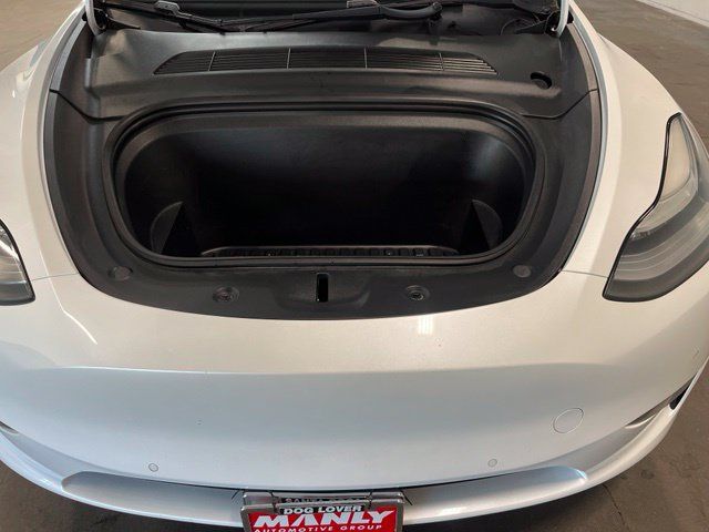 Used 2020 Tesla Model Y Long Range AWD/4WD image 9
