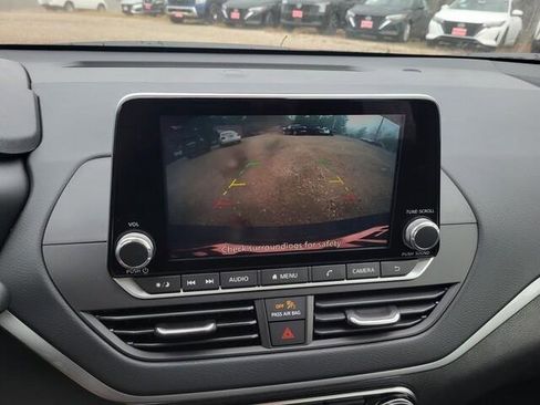 New 2025 Nissan Altima 2.5 S image 8