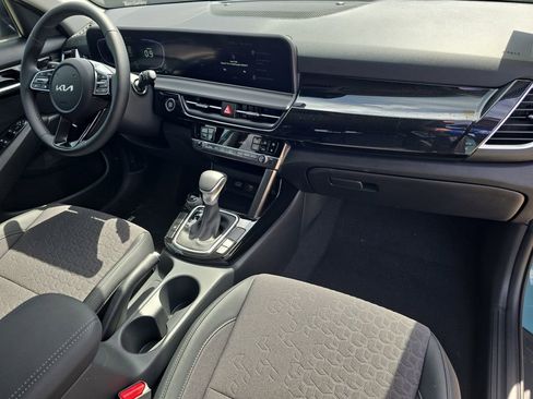 New 2026 Kia Seltos S FWD image 11