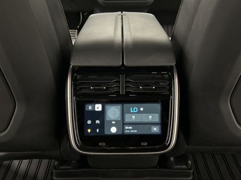 Used 2024 Rivian R1S Adventure Dual AWD/4WD image 30
