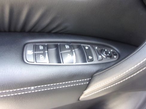 Used 2020 Nissan Armada SL w/ Premium Package AWD/4WD image 11