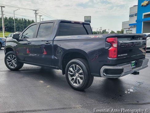 Certified 2024 Chevrolet Silverado 1500 LT AWD/4WD image 9