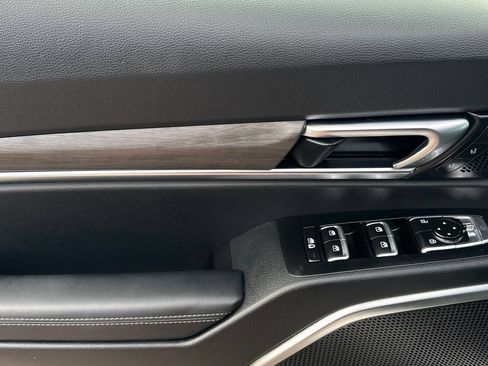 Certified 2025 Kia Telluride SX Prestige X-Line AWD/4WD image 11