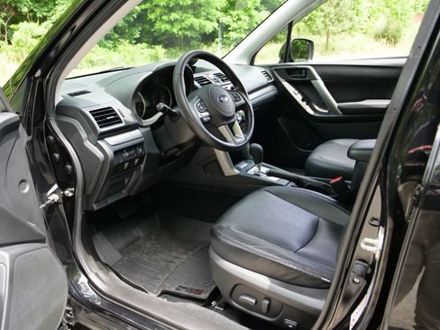 Used 2018 Subaru Forester 2.5i Premium w/ Protection Package #1 AWD/4WD image 19