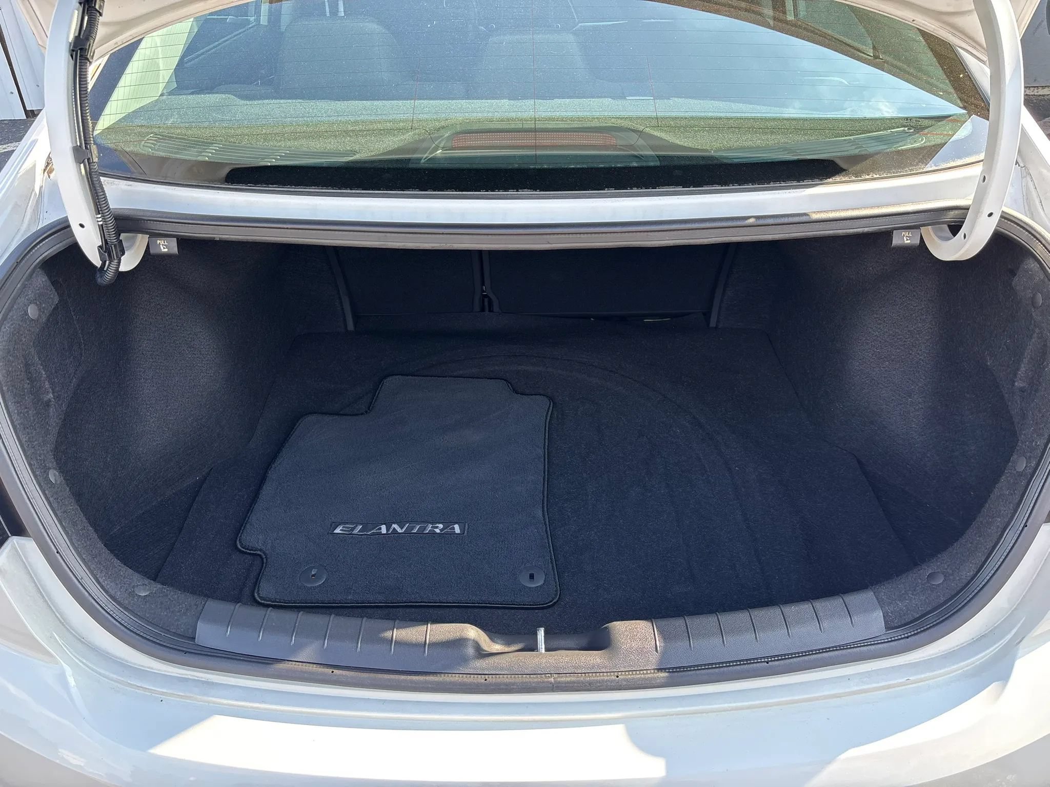 Used 2020 Hyundai Elantra SE w/ Cargo Package (C1) FWD image 52