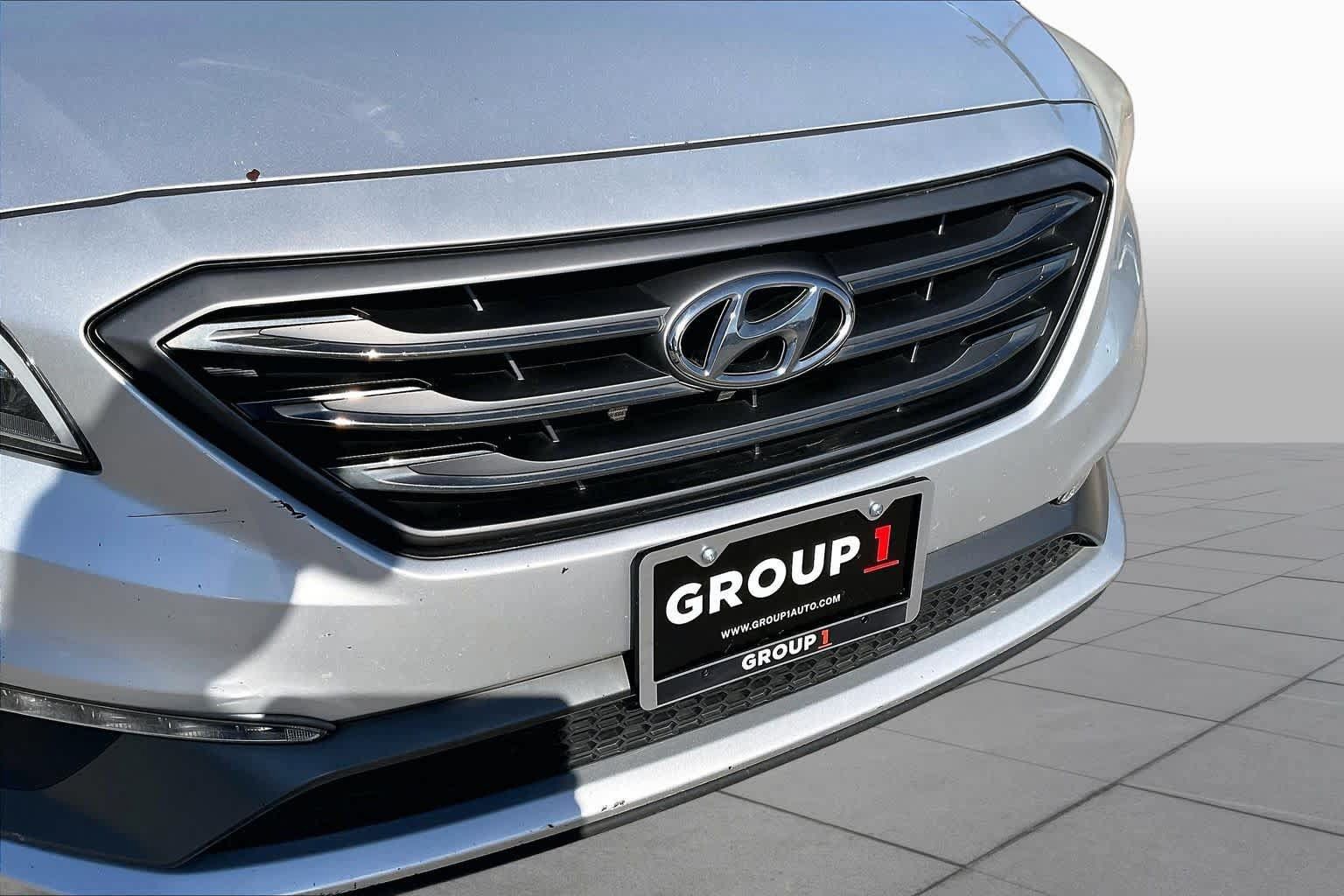 Used 2017 Hyundai Sonata Sport w/ Value Edition Package 02 FWD image 30