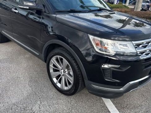 Certified 2019 Ford Explorer Limited w/ Class III Trailer Tow Package FWD image 2