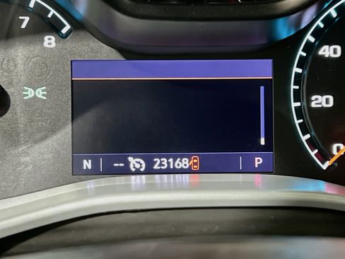 Used 2022 Chevrolet Colorado Z71 w/ Safety Package AWD/4WD image 8