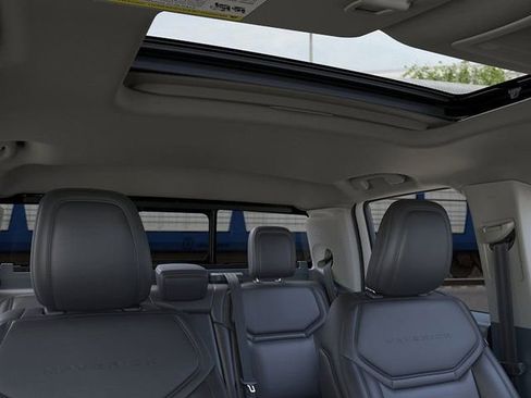 New 2025 Ford Maverick Lariat w/ Black Appearance Package AWD/4WD image 12