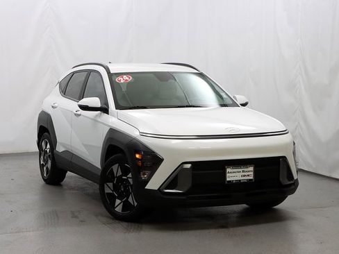 Used 2024 Hyundai Kona SEL w/ Convenience Package image 1