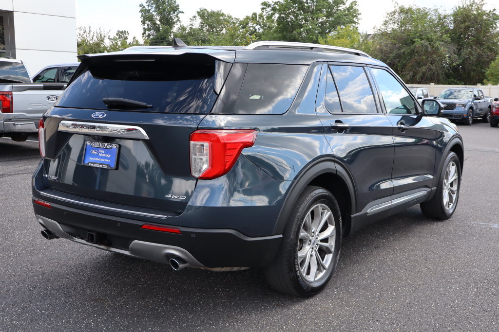 Used 2022 Ford Explorer Limited w/ Equipment Group 301A AWD/4WD image 3