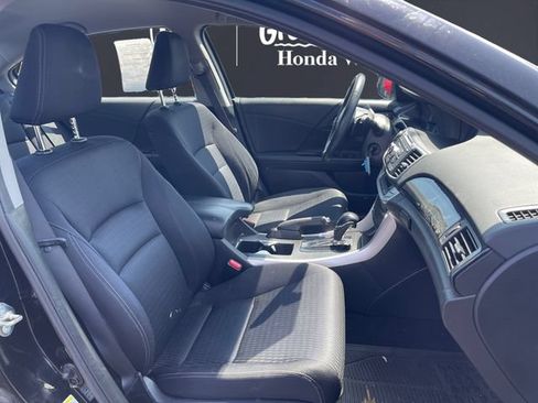 Used 2015 Honda Accord Sport image 15