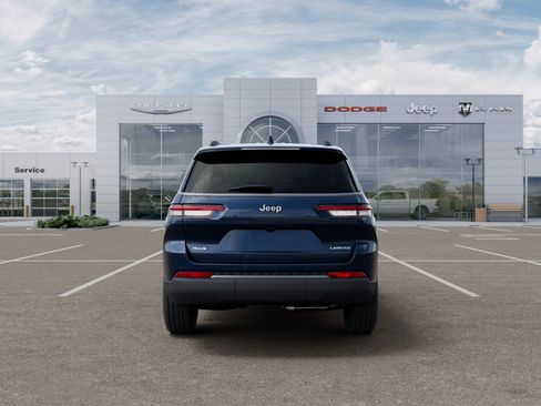New 2026 Jeep Grand Cherokee L Limited w/ Limited Altitude Package AWD/4WD image 33