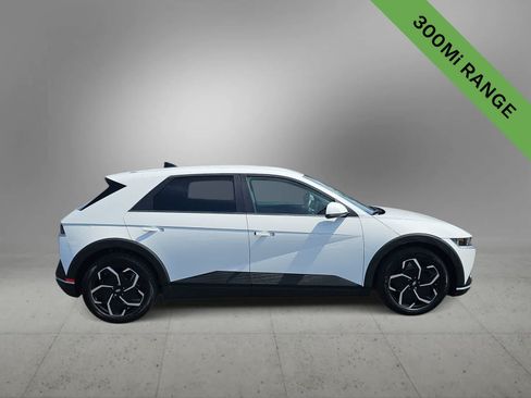 Used 2024 Hyundai Ioniq 5 SEL RWD image 9