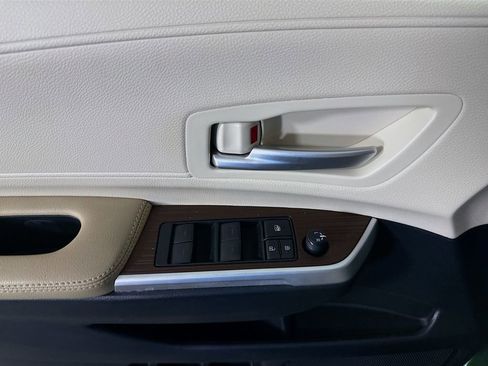 Certified 2023 Toyota Sienna XLE AWD/4WD image 23