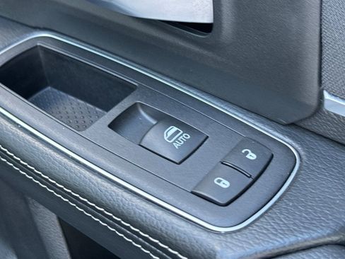 Used 2024 RAM 2500 Big Horn w/ Bed Utility Group image 22