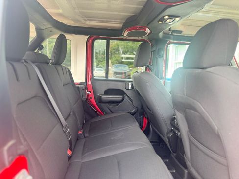 Used 2023 Jeep Wrangler Unlimited w/ Cold Weather Group AWD/4WD image 59