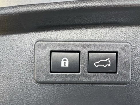 Used 2023 Subaru Outback Onyx Edition image 22