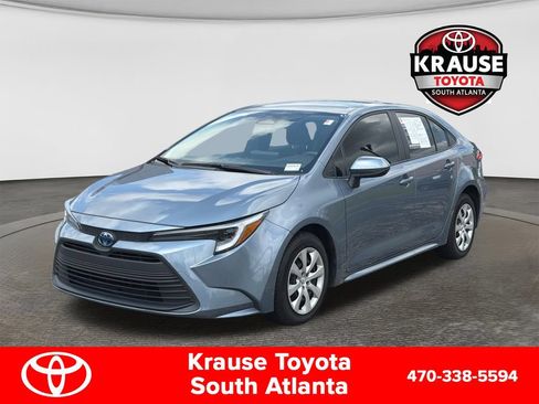 Used 2025 Toyota Corolla LE FWD image 3