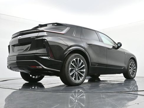 New 2025 Cadillac Lyriq Sport w/ LPO, Floor Liner Package image 19