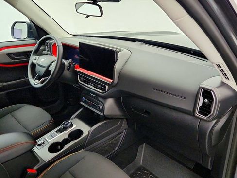 Used 2025 Ford Bronco Sport Free Wheeling w/ Convenience Package AWD/4WD image 26