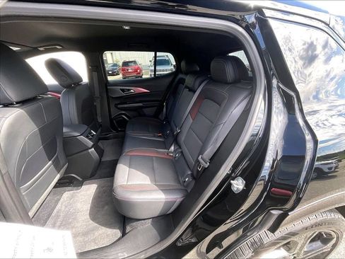 Used 2024 Chevrolet Equinox EV RS FWD image 15