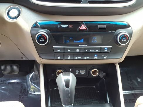 Used 2020 Hyundai Tucson Limited AWD/4WD image 20