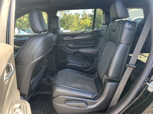 New 2025 Jeep Grand Cherokee L Altitude image 28