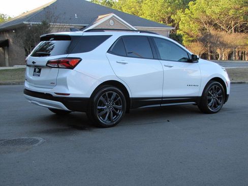 Used 2024 Chevrolet Equinox RS FWD image 6