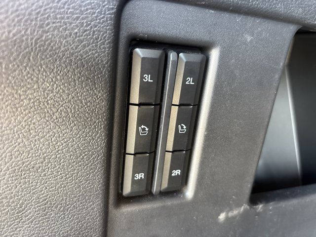 Used 2024 Ford Expedition XLT AWD/4WD image 7