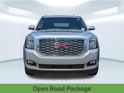 Used 2018 GMC Yukon XL Denali w/ Denali Ultimate Package AWD/4WD image 8