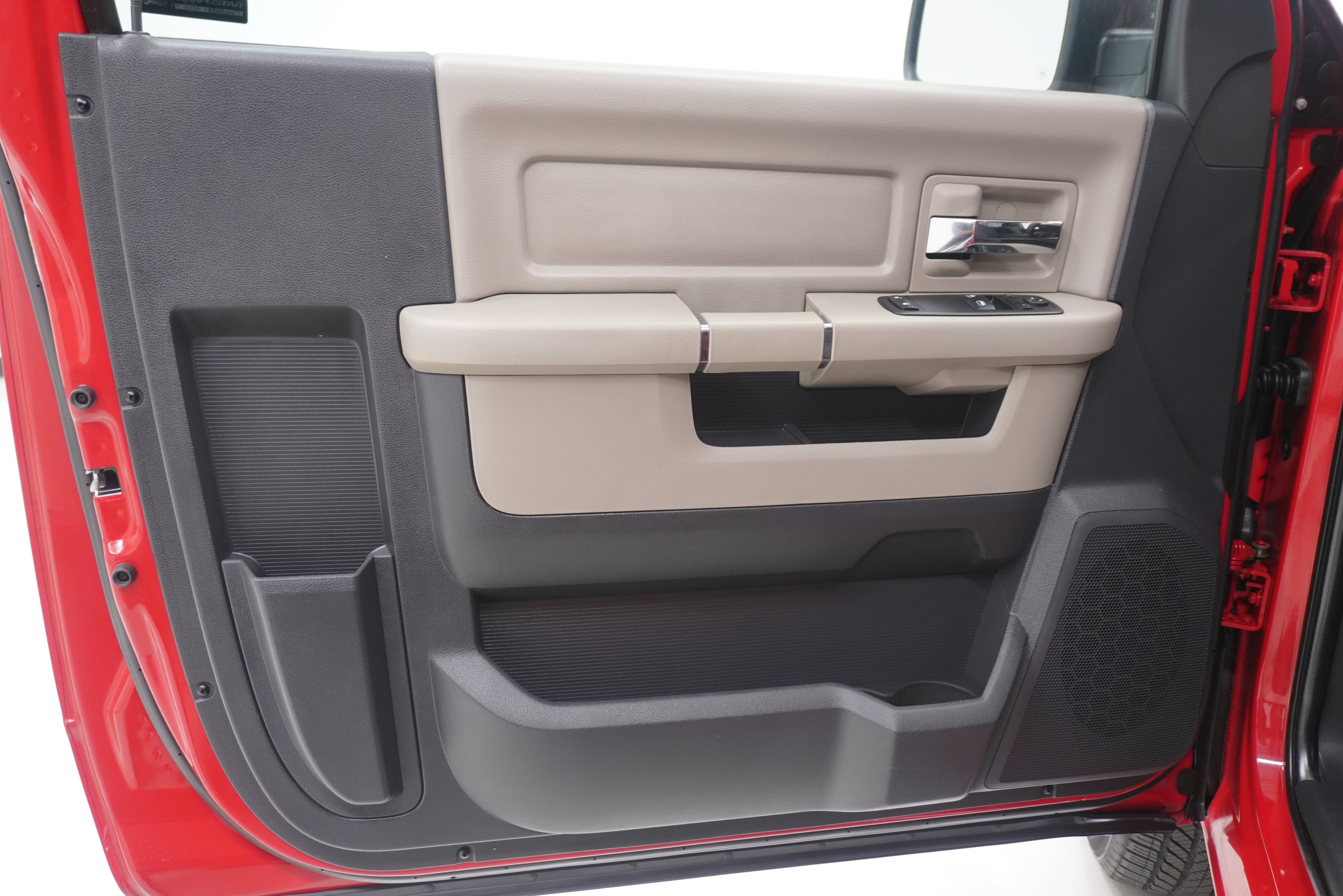 Used 2010 Dodge Ram 1500 Truck SLT RWD image 12
