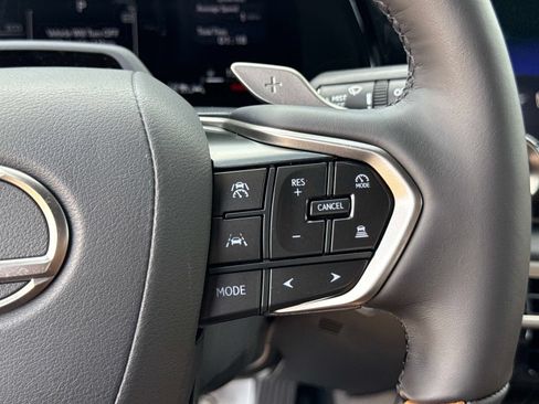 New 2026 Lexus RX 450h AWD image 19