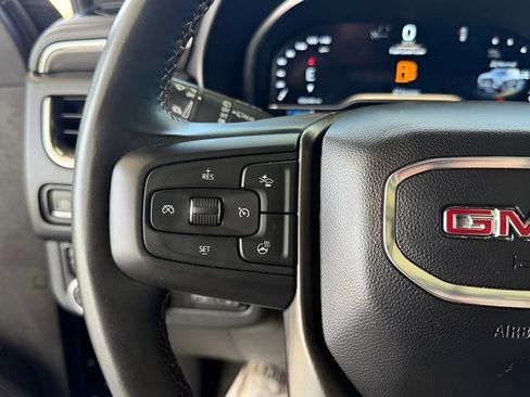 Used 2023 GMC Yukon XL AT4 w/ AT4 Premium Plus Package AWD/4WD image 20