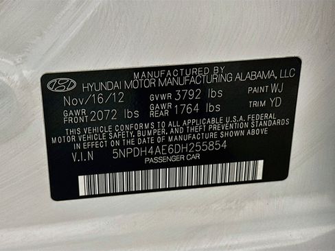 Used 2013 Hyundai Elantra Limited FWD image 12