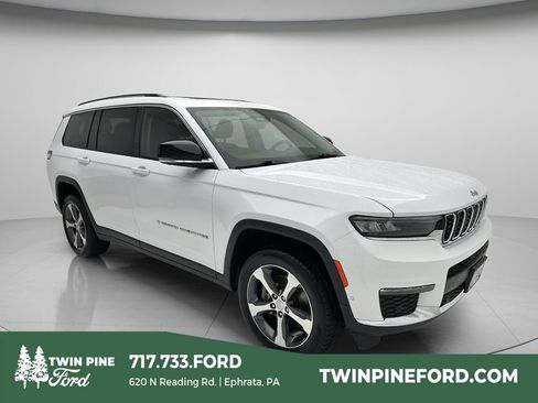 Used 2023 Jeep Grand Cherokee L Limited w/ Luxury Tech Group II AWD/4WD image 1