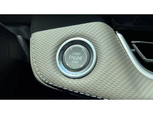 New 2026 Chevrolet Equinox LT w/ Convenience Package II AWD/4WD image 21