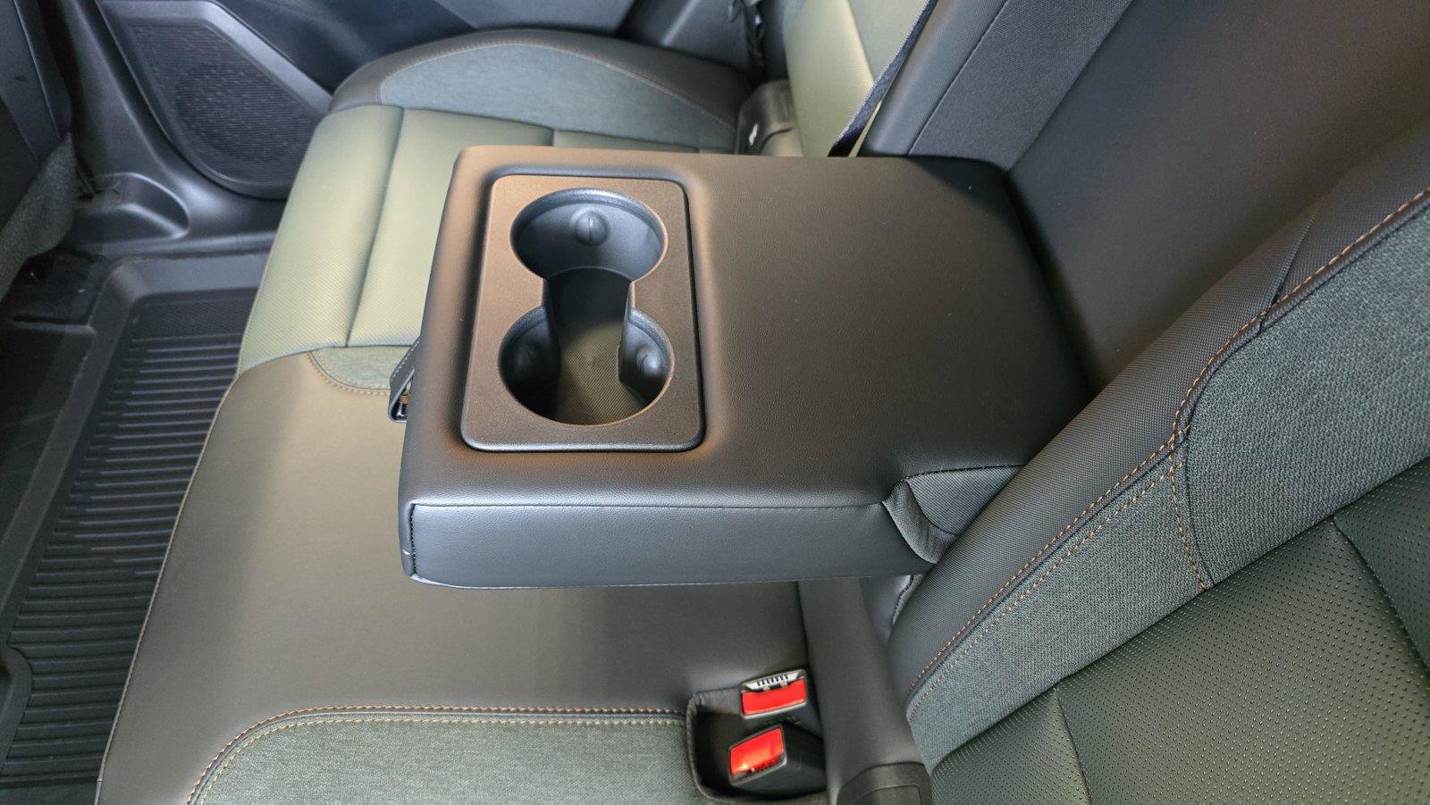 New 2027 GMC Terrain AT4 w/ Convenience Package III AWD/4WD image 19